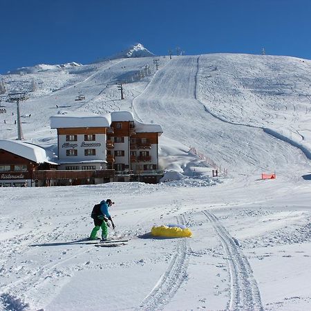 Albergo Bucaneve กัมโปโดลชิโน ภายนอก รูปภาพ