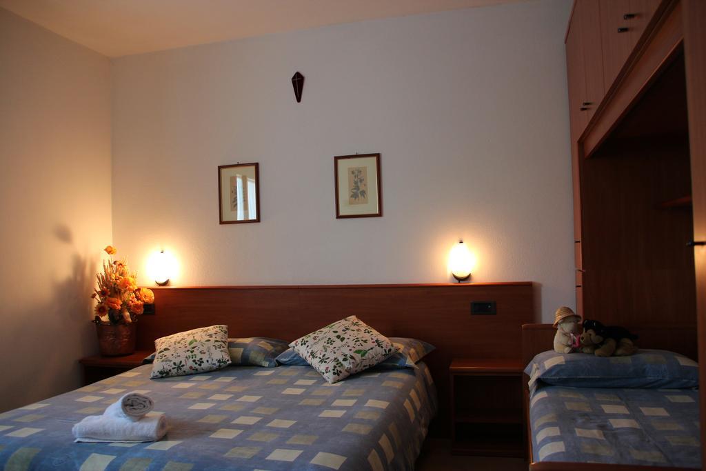 Albergo Bucaneve กัมโปโดลชิโน ภายนอก รูปภาพ